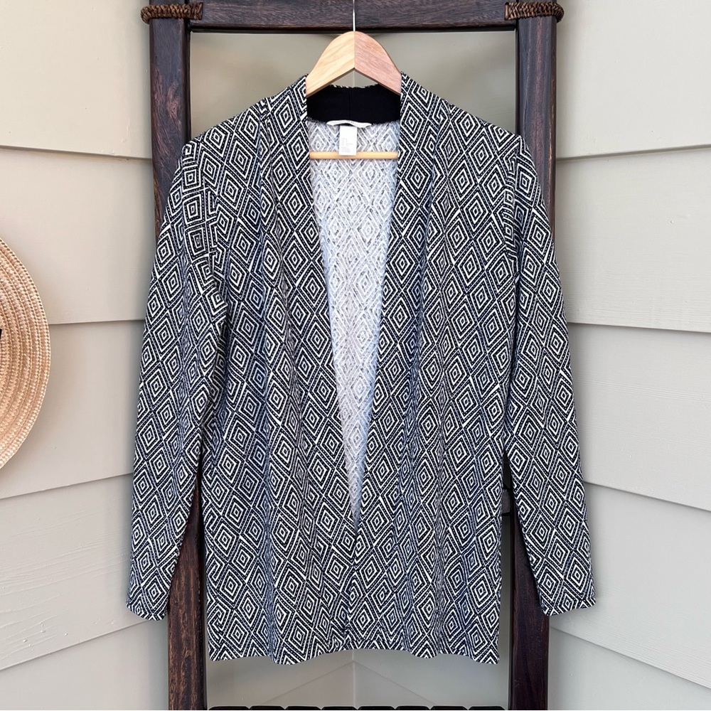 H&M Cardigan Geometric Pattern Size Small Womens Open Front Black & White